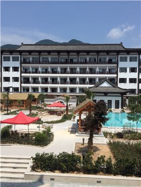 浙江天臺(tái)溫泉度假山莊酒店窗簾工程 浙江天臺(tái)溫泉度假山莊酒店窗簾工程