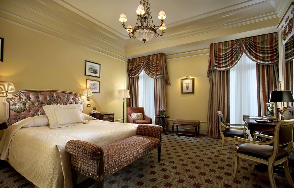 星級(jí)酒店窗簾怎么選？酒店用什么窗簾？