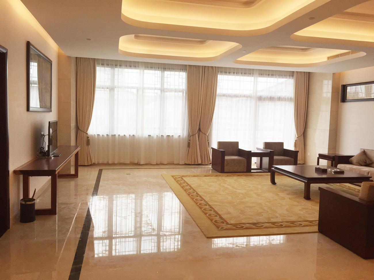 浙江天臺(tái)溫泉度假山莊酒店窗簾工程 浙江天臺(tái)溫泉度假山莊酒店窗簾工程